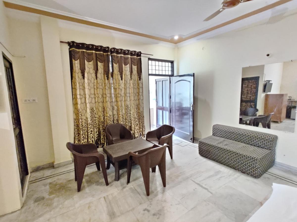 Vrinda Apartments อัมริตสา ภายนอก รูปภาพ