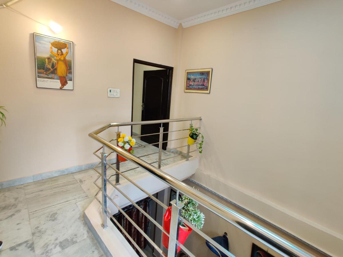 Vrinda Apartments อัมริตสา ภายนอก รูปภาพ
